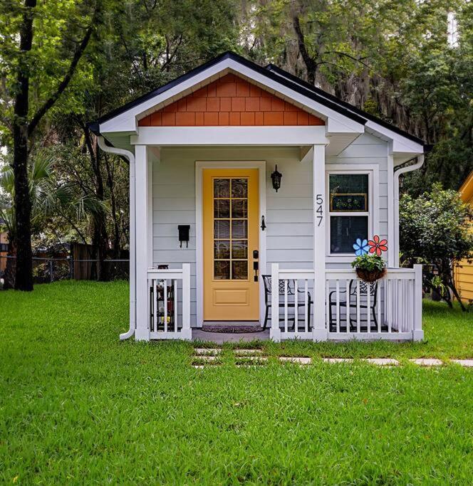 Downtown Tiny Life - Experience Tiny Living! Casa de férias